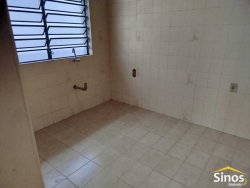 Casa com 03 dormitórios no bairro Liberdade  