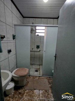 Casa com 03 dormitórios no bairro Liberdade 