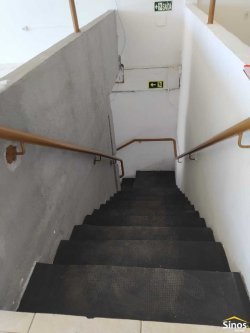 Sala comercial com 170m² no bairro Feitoria  