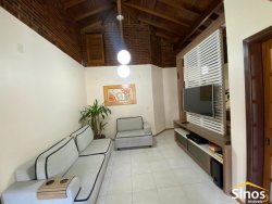 Casa com 03 dormitórios no bairro Lomba Grande 