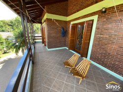 Casa com 03 dormitórios no bairro Lomba Grande 