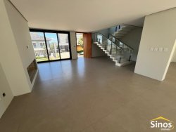 Sobrado com 04 suítes no Condomínio Horizon 