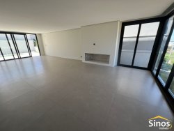 Sobrado com 04 suítes no Condomínio Horizon 
