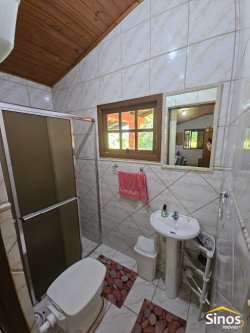 Sitio com 5,5 hectares no bairro Lomba Grande 