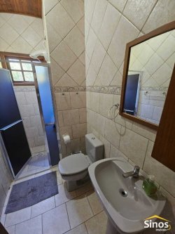 Sitio com 5,5 hectares no bairro Lomba Grande 