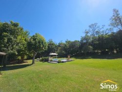 Sitio com 5,5 hectares no bairro Lomba Grande 