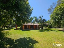 Sitio com 5,5 hectares no bairro Lomba Grande 