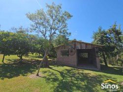 Sitio com 5,5 hectares no bairro Lomba Grande 