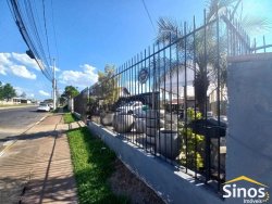 Casa com 03 dormitórios e sala comercial no bairro Rondônia 
