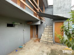 Casa com 03 dormitórios para locação no bairro Rondônia 