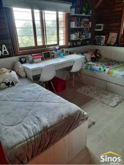 Sítio com 2.500m² no bairro Lomba Grande 