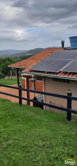 Sítio com 2.500m² no bairro Lomba Grande 