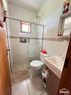 Sítio com 2.500m² no bairro Lomba Grande 