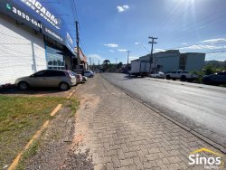 Sala comercial com 80m² no bairro Canudos 