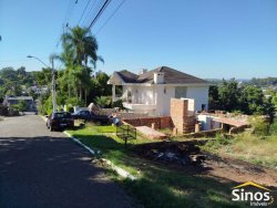 Terreno com 541m² no Bairro Jardim Mauá  