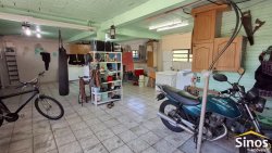 Casa com 02 dormitórios no bairro Vila Nova 