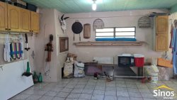 Casa com 02 dormitórios no bairro Vila Nova 