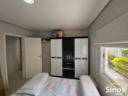 Casa com 03 dormitórios no Bairro Ideal  
