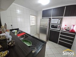 Casa com 03 dormitórios no Bairro Ideal  