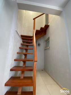 Duplex com 03 dormitórios no bairro Industrial 
