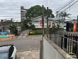Casa comercial com 02 dormitórios para locação no bairro Vila Rosa 