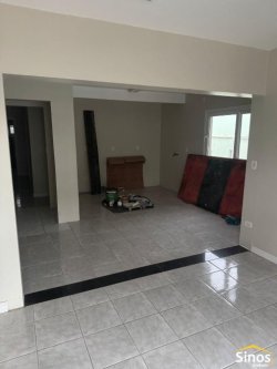 Casa comercial com 02 dormitórios para locação no bairro Vila Rosa 