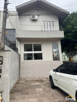 Casa comercial com 02 dormitórios para locação no bairro Vila Rosa 