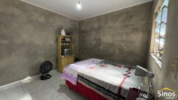 Casa com 03 dormitórios no bairro Lomba Grande 