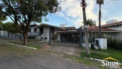 Casa com 04 dormitórios no bairro Jardim Mauá 