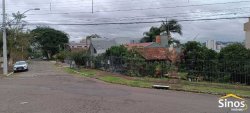 Casa com 03 dormitórios no bairro Boa Vista 
