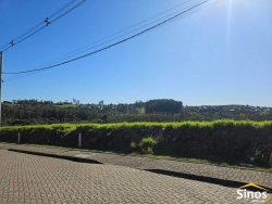 Terreno com 300m² no Condomínio Moradas da Lomba  