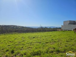 Terreno com 300m² no Condomínio Moradas da Lomba  