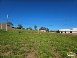 Terreno com 300m² no Condomínio Moradas da Lomba  