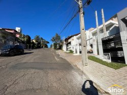 Sobrados com 03 suítes no bairro Canudos  