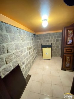 Casa com 03 dormitórios para locação no bairro Ouro Branco 