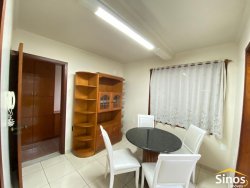 Casa com 03 dormitórios no bairro Ouro Branco 