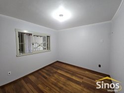 Casa com 03 dormitórios para locação no bairro Ideal 