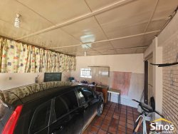 Casa com 03 dormitórios no bairro Ouro Branco 