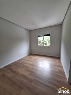 Casa com 03 suítes no bairro Hamburgo Velho 