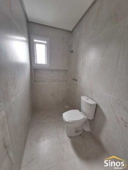 Casa com 03 suítes no bairro Hamburgo Velho 