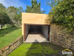 Casa com 04 dormitórios para locação no bairro Lomba Grande 