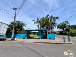 Casa com 03 dormitórios no bairro Arroio da Manteiga 