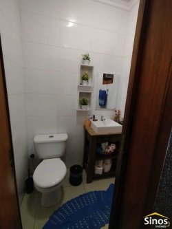 Casa com 03 dormitórios no bairro Arroio da Manteiga 