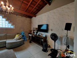 Casa com 03 dormitórios no bairro Arroio da Manteiga 