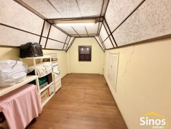 Casa de esquina com 04 dormitórios no bairro Vila Rosa 