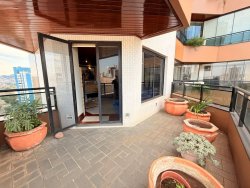 Apartamento com 05 dormitórios no Edifício Residencial Carlos Gomes 