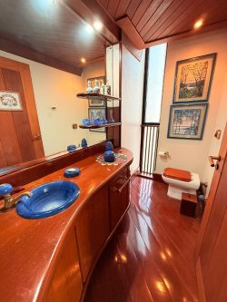 Apartamento com 05 dormitórios no Edifício Residencial Carlos Gomes 