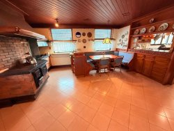 Apartamento com 05 dormitórios no Edifício Residencial Carlos Gomes 