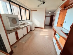 Apartamento com 05 dormitórios no Edifício Residencial Carlos Gomes 