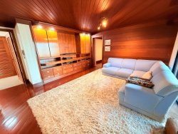 Apartamento com 05 dormitórios no Edifício Residencial Carlos Gomes 